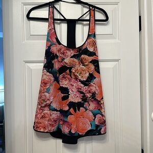 Lululemon Tank w/ Roses. Size 12